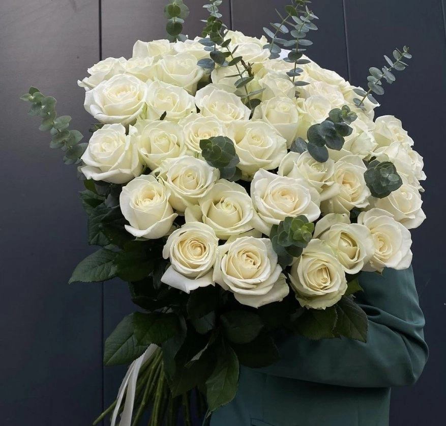 Whi̇te Rose 